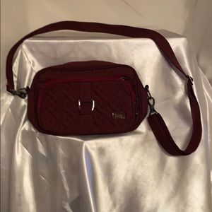 Lug cross body handbag